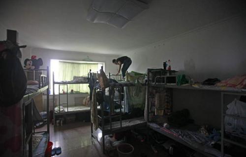 租房生活怎么样？北京“柜族”、东京“木质盒子”大比拼