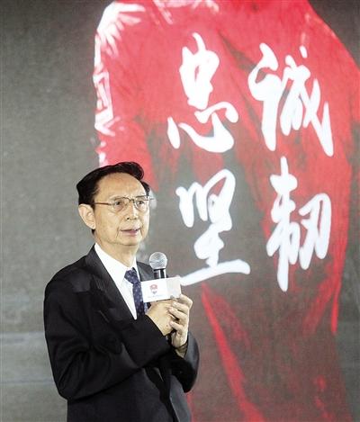 没钱还坚持投资足球的这些中超球队老板，比许家印更值得人们尊敬