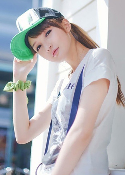 长直发发型2021流行发型,适合中长发发量少发型教程