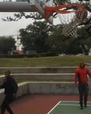 砍35+10火箭后场新星,火箭单节砍50分视频