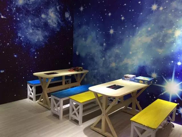 南京最好玩的地方，竟都隐藏在你上班的写字楼里！