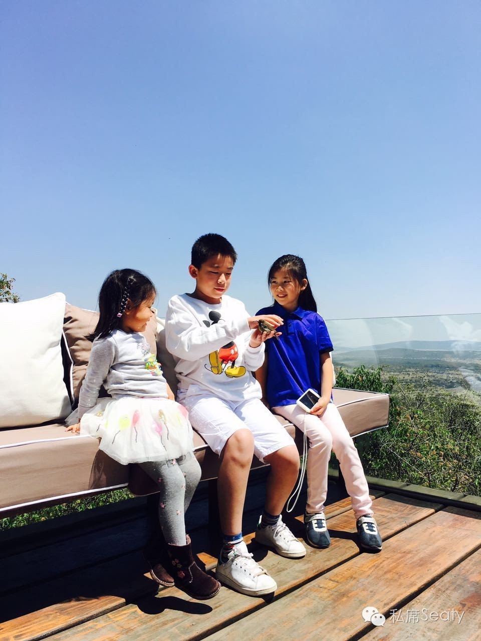 护肤眼睛疼怎么办,护肤晒伤后如何自救