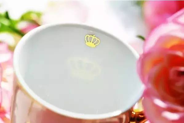 十二星座中最爱狮子座的星座,十二星座的狮子座最爱的是什么