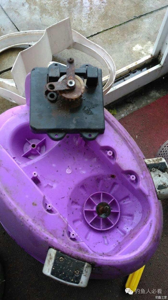 拖把桶改装钓箱,拖把桶改钓箱