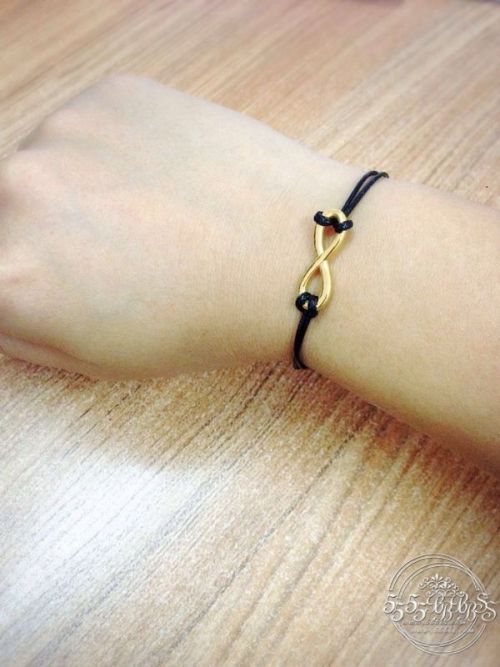 尖头平底鞋valentino,一周看点完整版