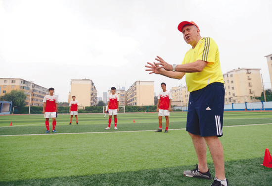 克劳琛谈足球视频,克劳琛执教经历