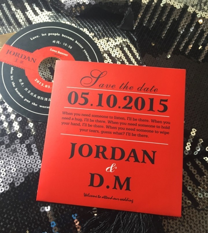 这张婚礼请柬有“毒”,还不速来围观!