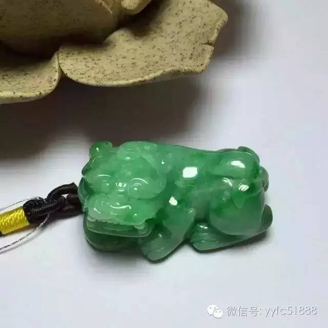 这16个字告诉你为啥那么多人戴翡翠