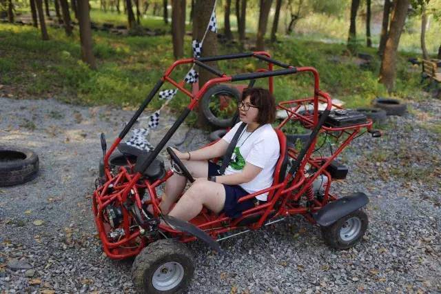 热了吧，来雪浪湖浪一夏吧！上海雪浪湖泼水节等你来嗨！