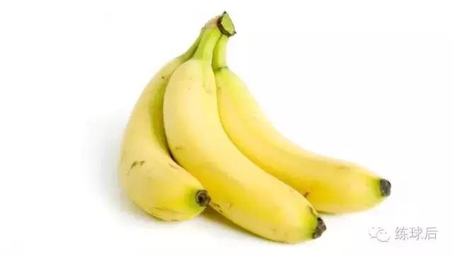 别喝红牛了，踢球的人，常吃这6种水果可以提高比赛成绩