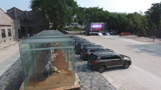 超多美图慎入！开神车，走丝路，这些不可思议的美景就在中国！