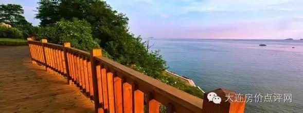 大连星海曾经的大船,大连星海广场标志性建筑是什么