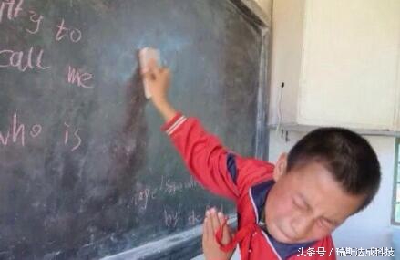 粉笔灰对小孩的危害视频,粉笔灰对老师的危害