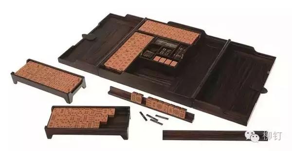 柳钉出品|麻将玩出了高逼格！爱马仕、LV、卡地亚都出了中国麻