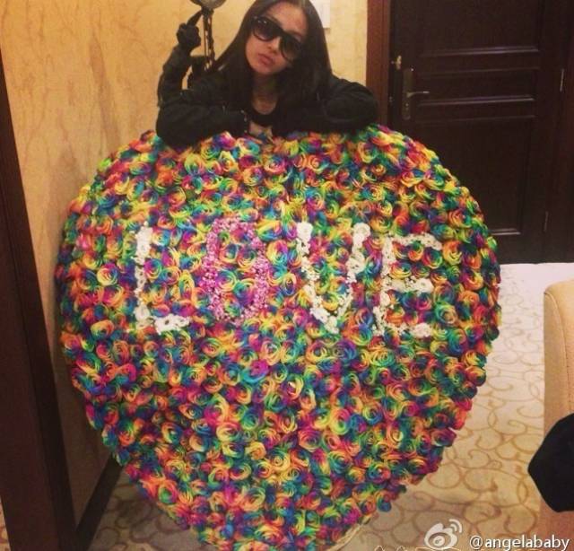 七夕虐狗｜黄晓明把AB宠上天，简直送礼界的老司机