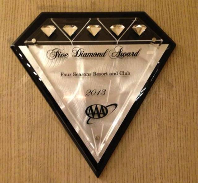 四季酒店的优势和劣势,四季酒店凭什么成为奢华酒店标杆