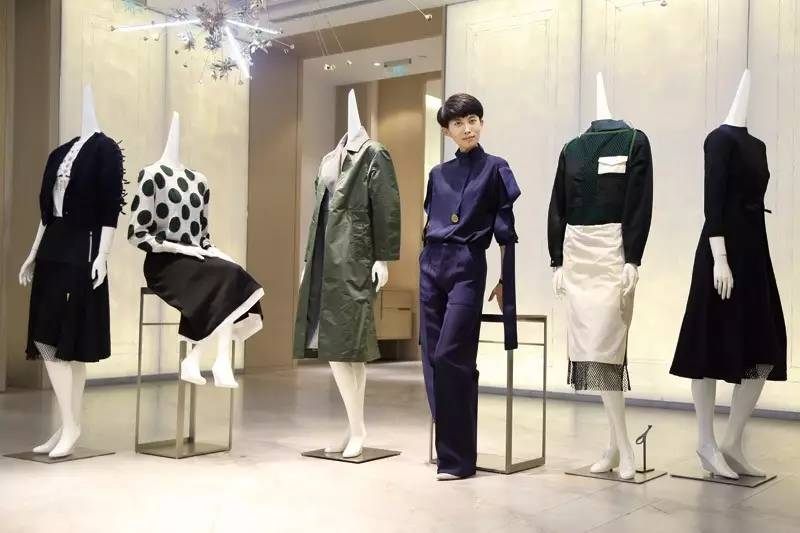 女性职业装怎么穿才好看时尚,职业装时尚高端穿搭