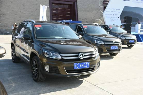 超多美图慎入！开神车，走丝路，这些不可思议的美景就在中国！