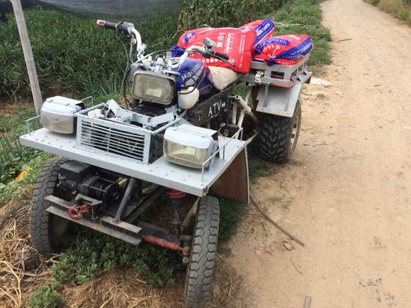 骑着摩托车去野钓,骑电动摩托车去钓鱼