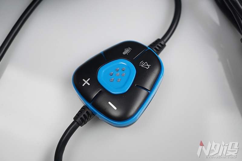 赛德斯狼灵游戏耳机轻体验,赛德斯狼灵头戴式耳机