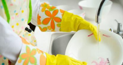 手部干裂脱皮性湿疹怎么护理,手部湿疹怎么治才能除根