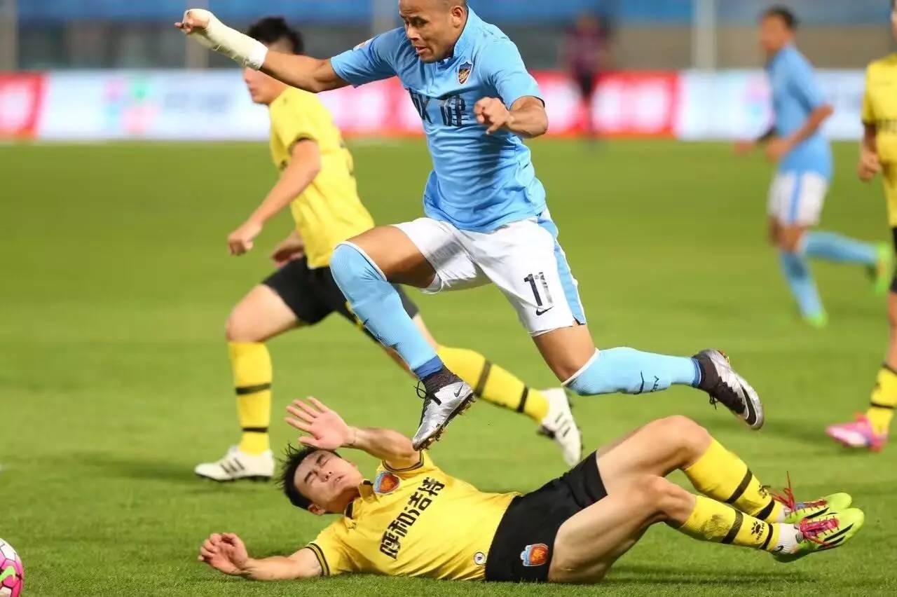 权健4-2复仇全北集锦,权健4:2全北集锦