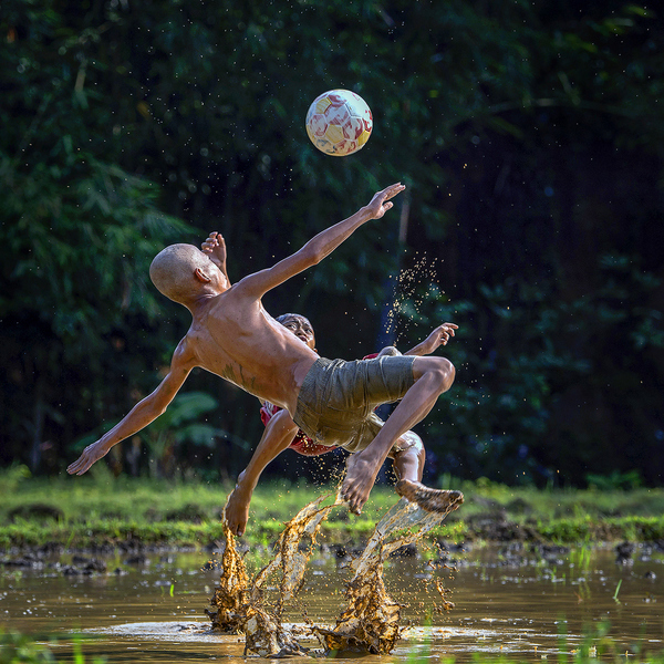 足球运动中常见的损伤有哪些,足球运动中损伤的预防与处理