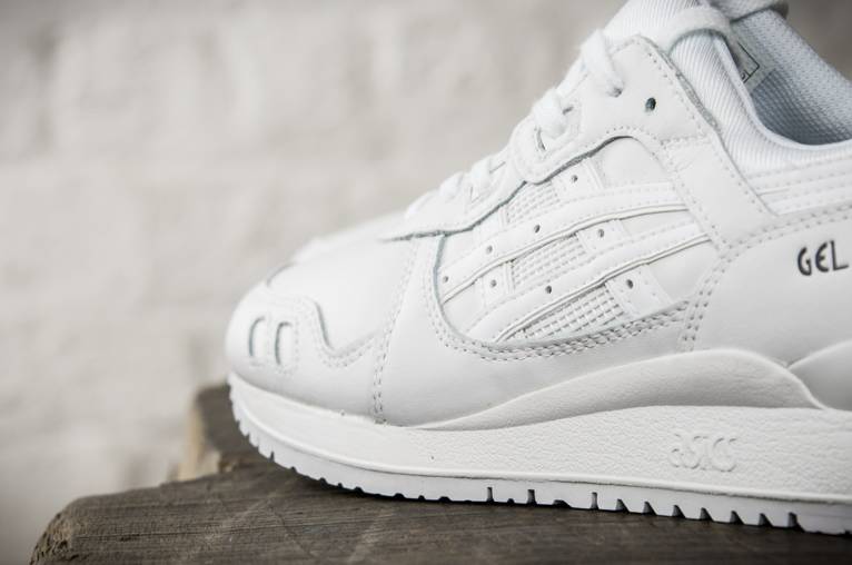 好看但冷门的小白鞋,有什么比较小众的小白鞋