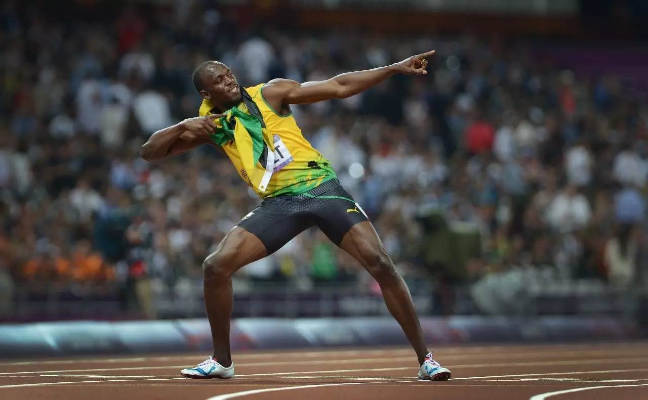 博尔特穿过的金色球鞋,博尔特破世界纪录的跑鞋