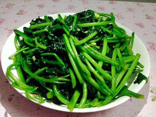 为什么红薯叶煮了会变黑,为什么红薯叶炒出来很红