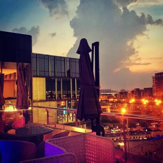 西安这6家能看到夜空的夜景餐厅才是七夕应急包美味与浪漫相遇