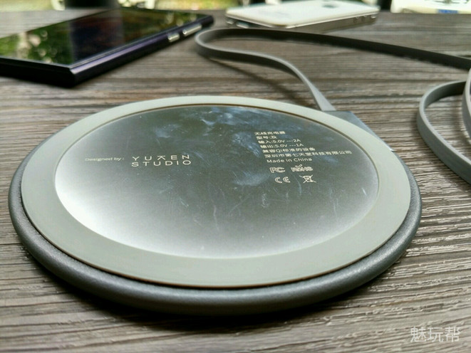 手机壳有贴片可以无线充电,手机壳贴了个贴片能无线充电吗