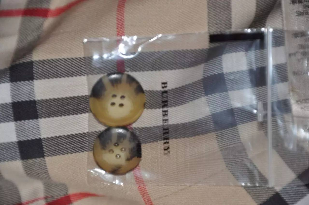 怎么判断一件衣服该不该留下来,怎样判断一件衣服值不值得买