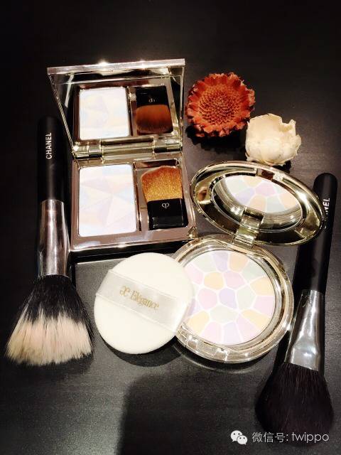 什么彩妆好用不脱妆,最好用的彩妆不脱妆