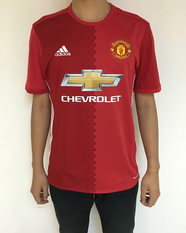 曼联2017-2018球员版球衣评测 (曼联07-08赛季客场黑色长袖球衣)