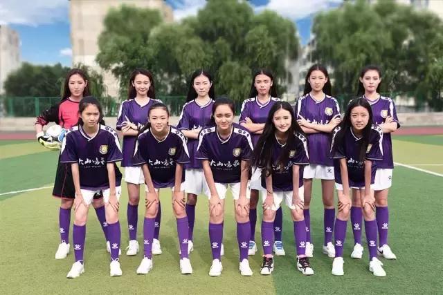 助力奥运美女模特足球队亮相哈尔滨