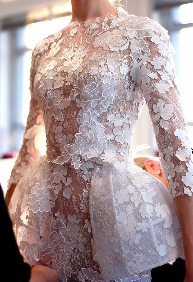 ralphrusso高定图片,ralph&russo高定礼服仙气飘飘