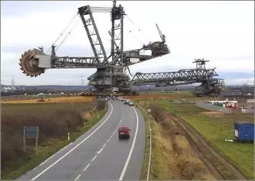 炮塔真的越多越好吗？陆地巡洋舰“多炮塔神教”的兴衰之路