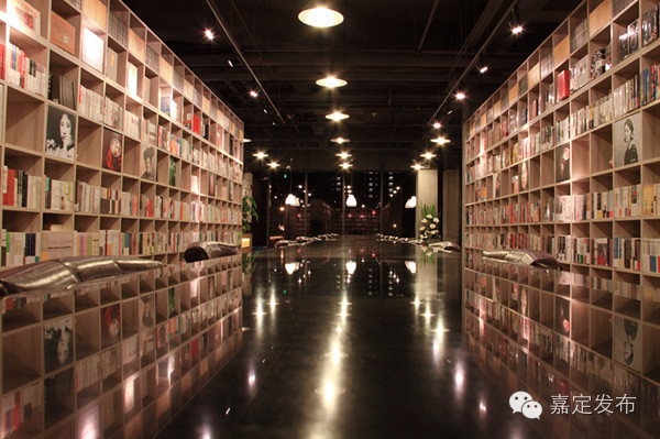 人文·疁风如何让我遇见你，在上海的旧书店里