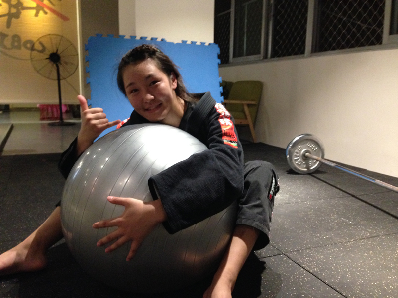 巴西柔术成人好学吗,巴西柔术适合女性防身吗