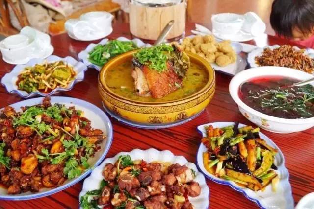 云南美食酸菜红豆猪脚,宾川县酸汤猪脚