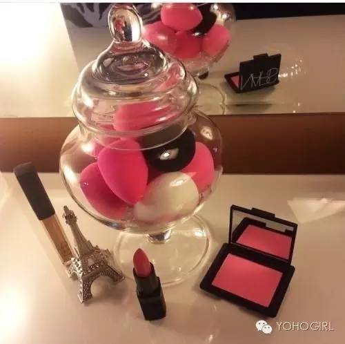 这么热的天,我宁愿*光脱**也不要脱妆~