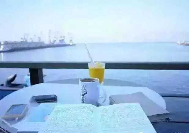 大连适合打卡的书店,大连可以看海的书店