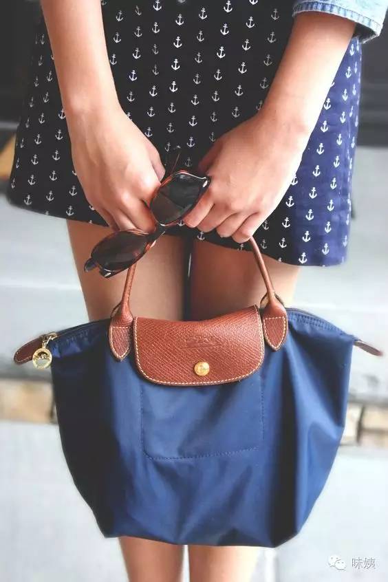 背了很久的包发现是假的,背了这么多年的包