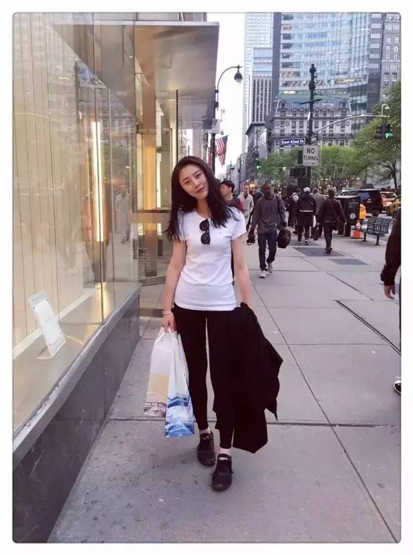 恋爱太花钱，疑似范冰冰为爱全裸拍摄《权御天下》