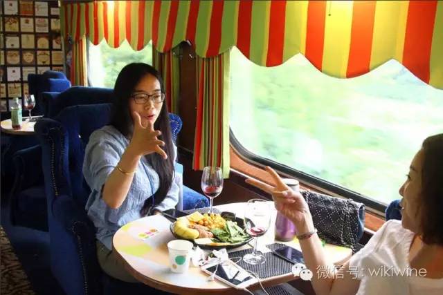 喝酒时可以玩的很多人的游戏,喝酒必玩的十大游戏