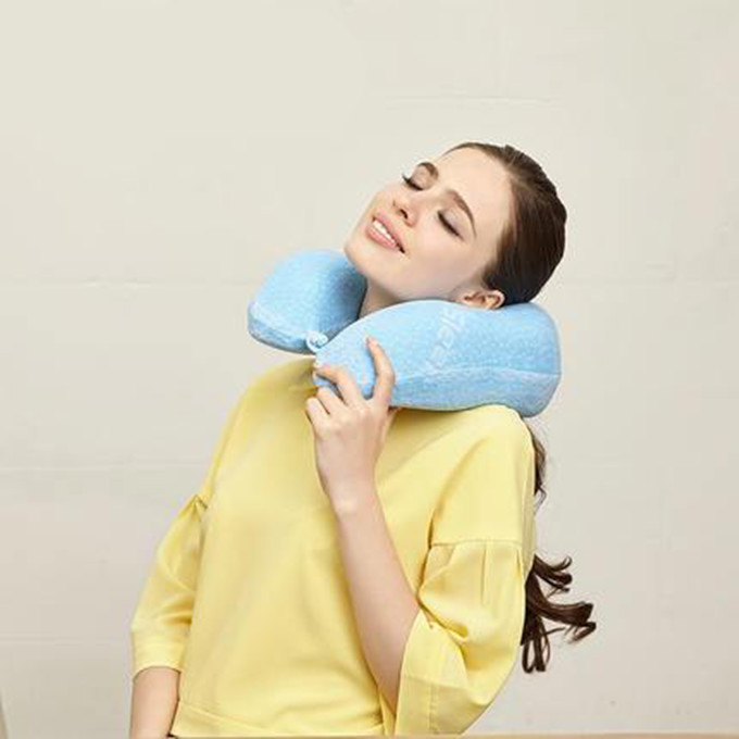 u型枕两种戴法都可以吗,u型枕的正确用法医生建议