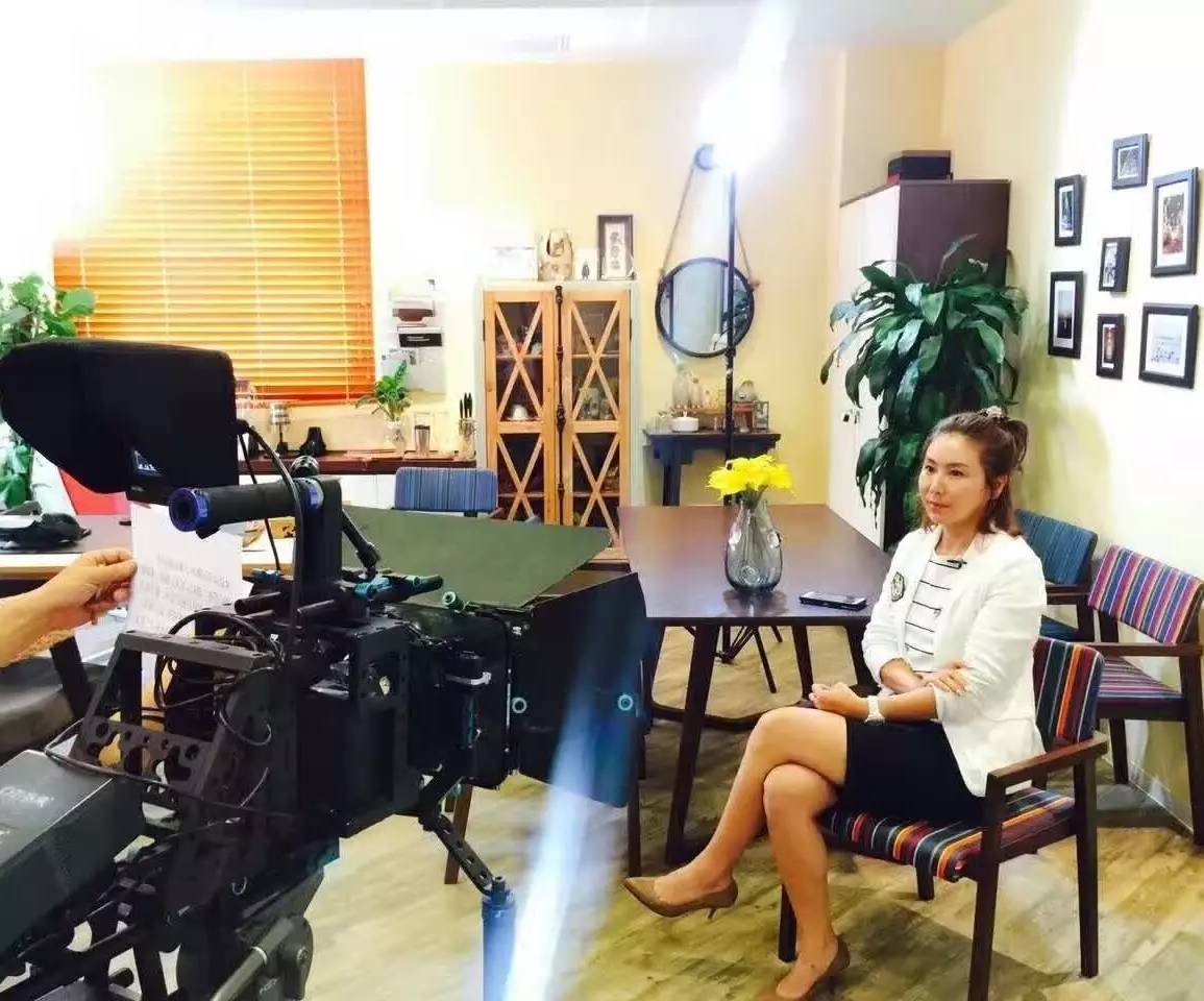 媒体聚焦,YIBOYO接受上海东方财经采访