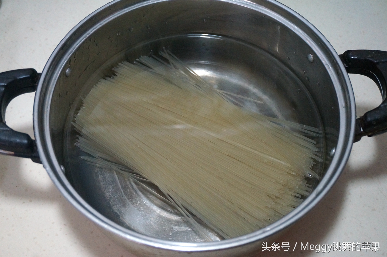 干米粉煮着好吃还是泡着好吃,干米粉变软