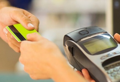 三张信用卡如何巧妙运用,信用卡越用越穷的几大陷阱